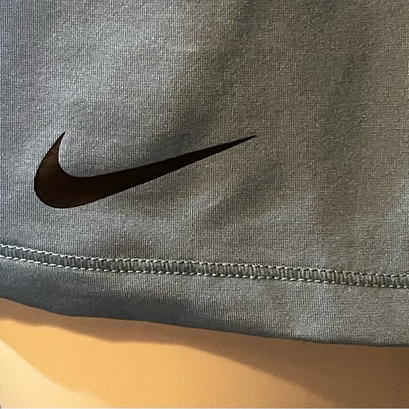 Nike dry fit fitness tank top - Picture 10 of 12